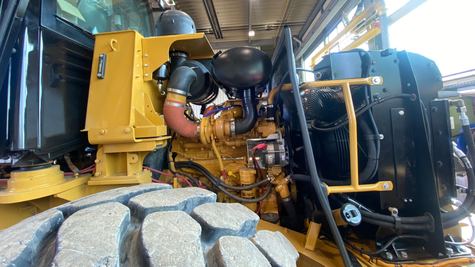 Cat Rebuild Motor.JPG