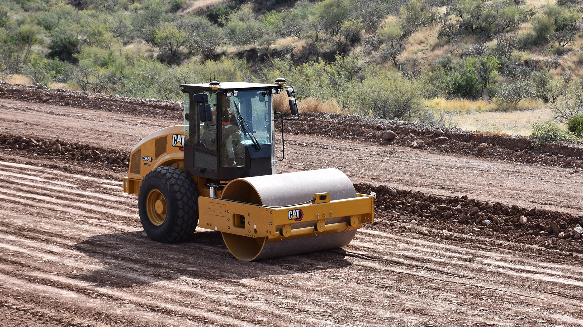 Cat_CS56B_Command for Compaction.jpg